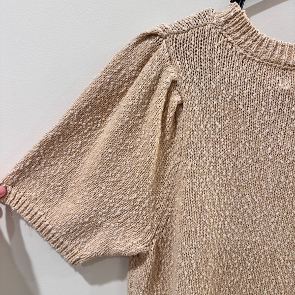 Universal Thread Short Sleeve Sweater - Picture 8 of 9